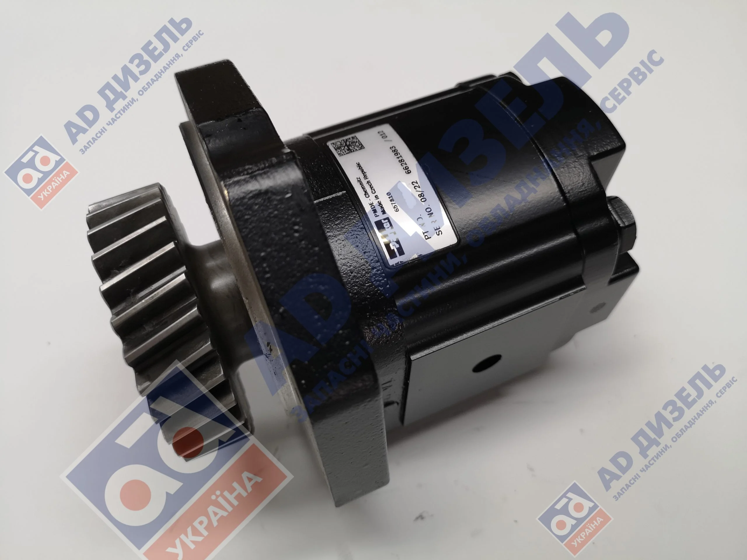 Гидравлический насос для экскаватора погрузчика JCB вид сбоку